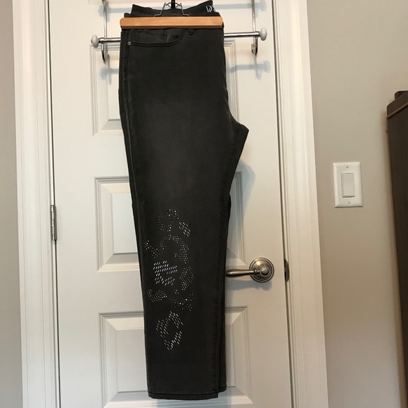 NWOT DG2 5-pocket dark gray jeans with gunmetal bling —virtual stretch (16P) - Picture 1 of 16